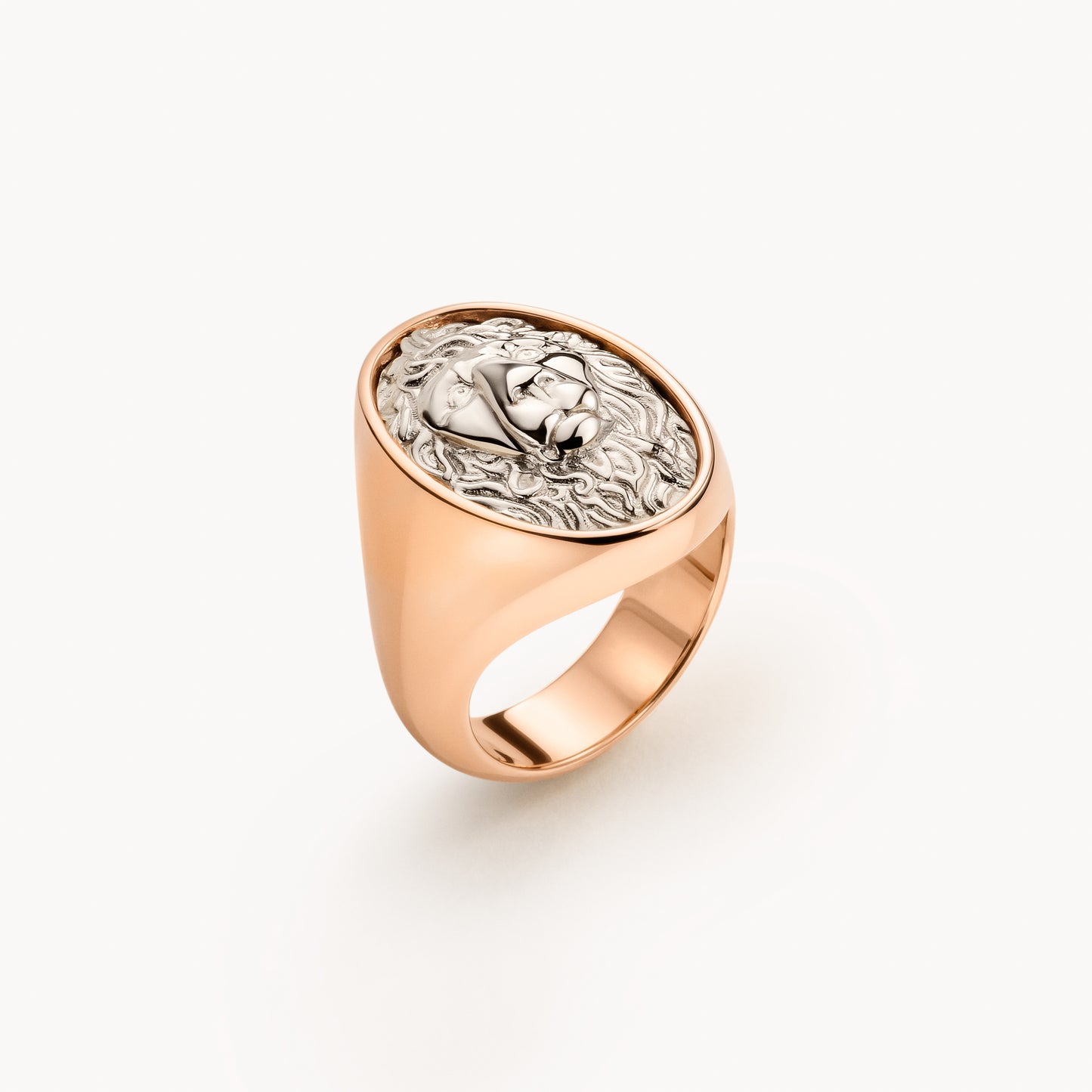 Commodore signet ring in rose gold and platinum