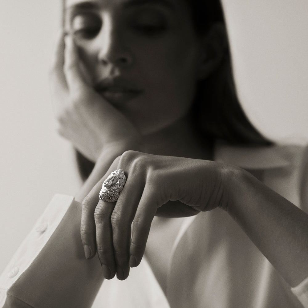 Commodore statement ring in silver