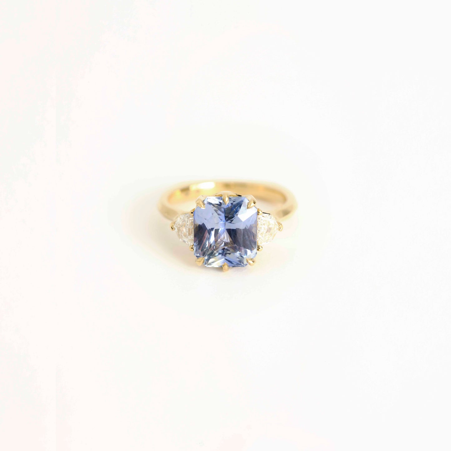 Bicolor Sapphire & Diamond Ring