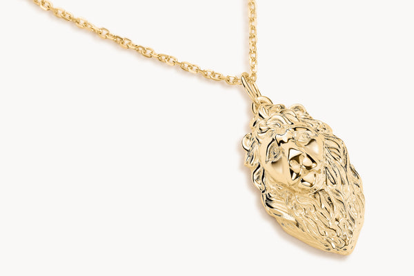 Commodore pendant in gold