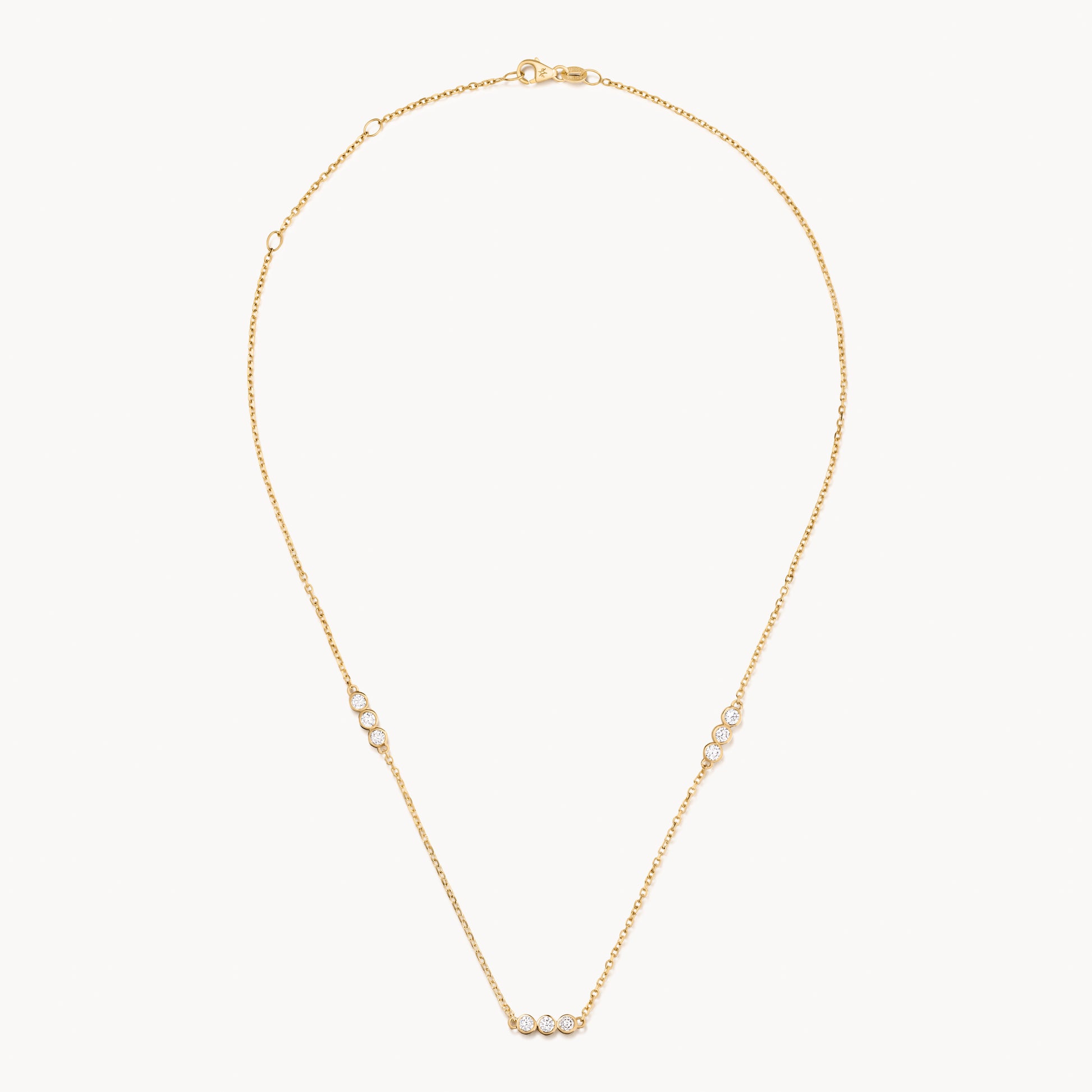 Image 2: Diamond trio necklace in gold