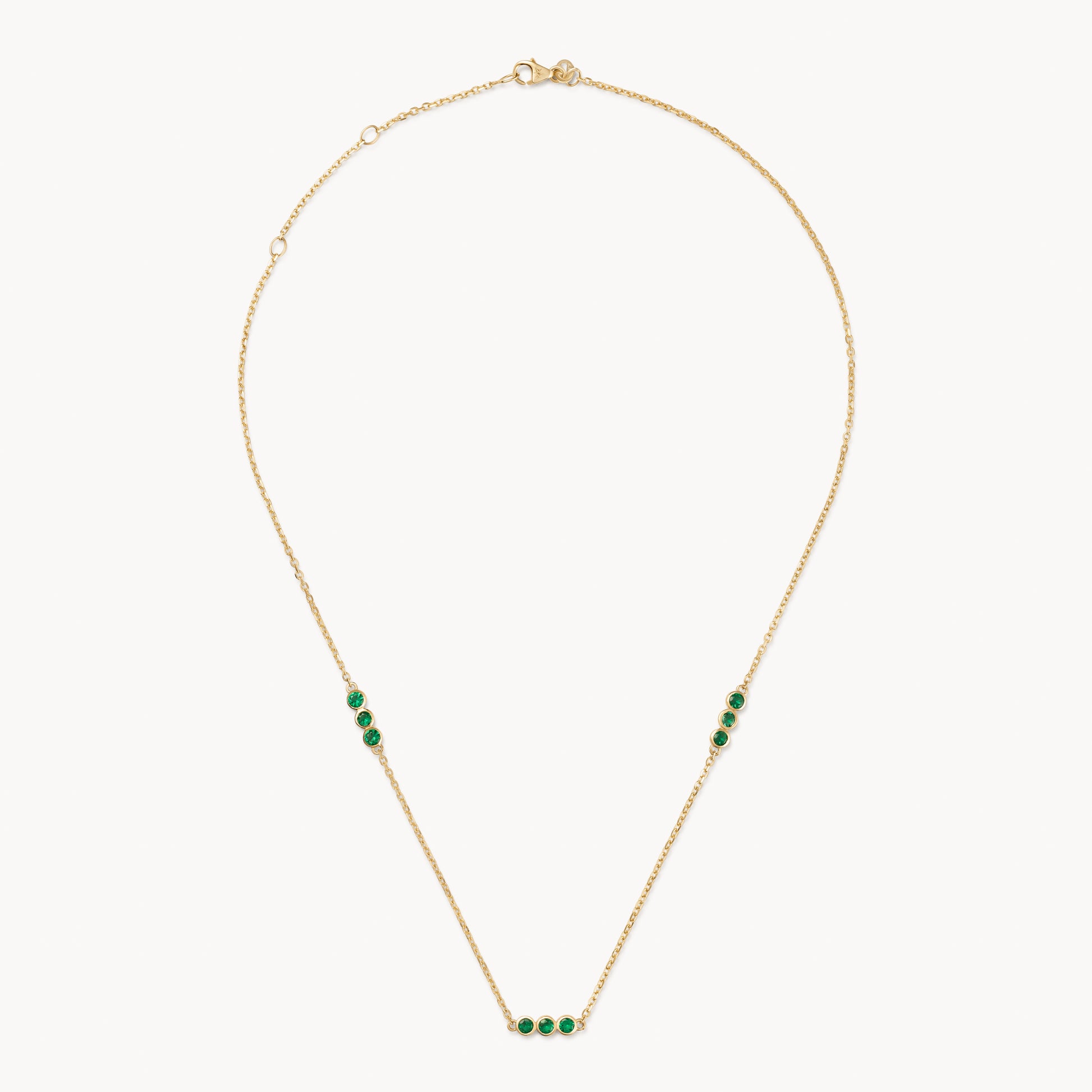 Image 2: Emerald trio necklace in gold