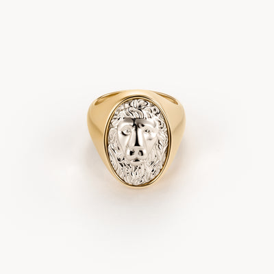 Commodore signet ring in gold and platinum