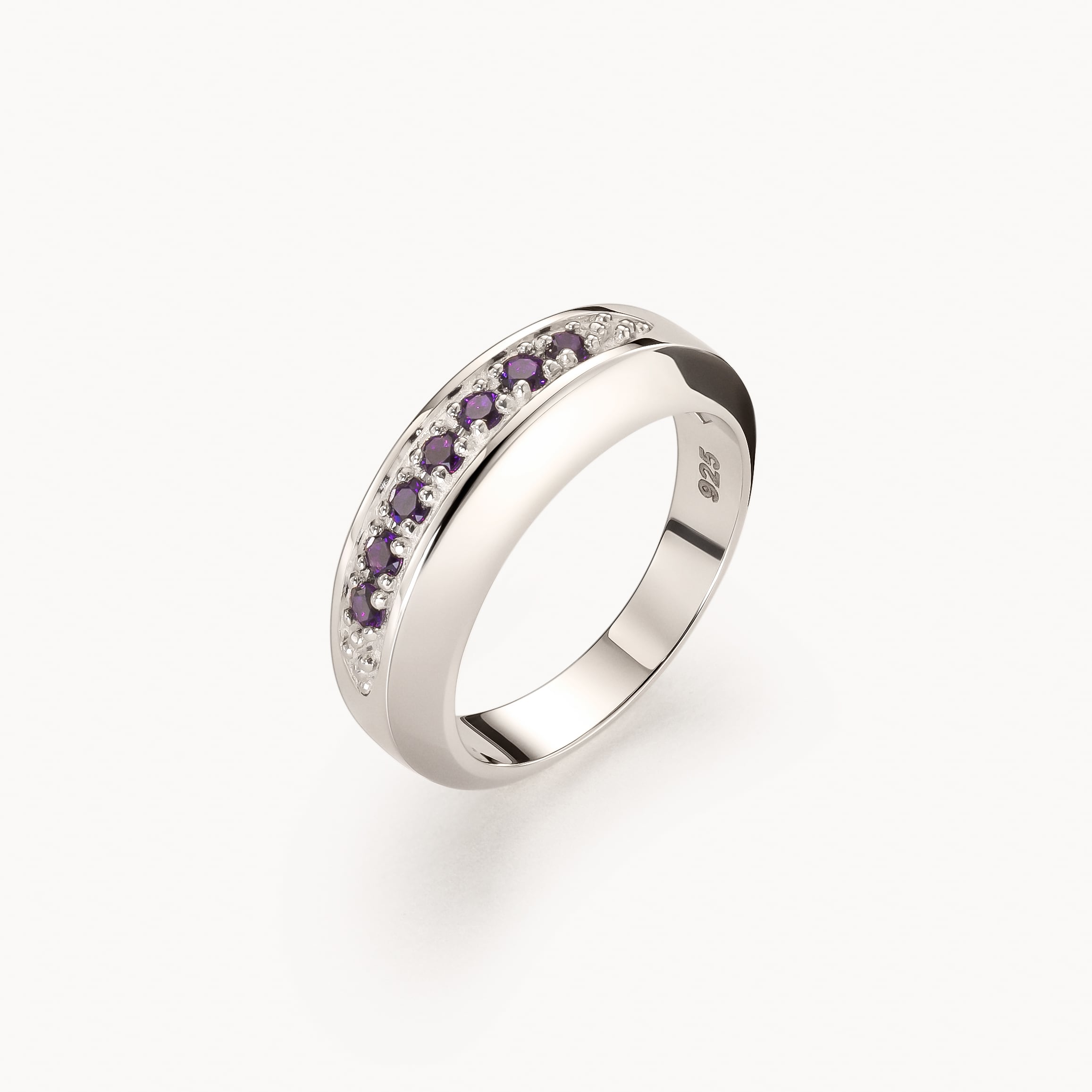 Stuyvesant ring in amethyst and silver