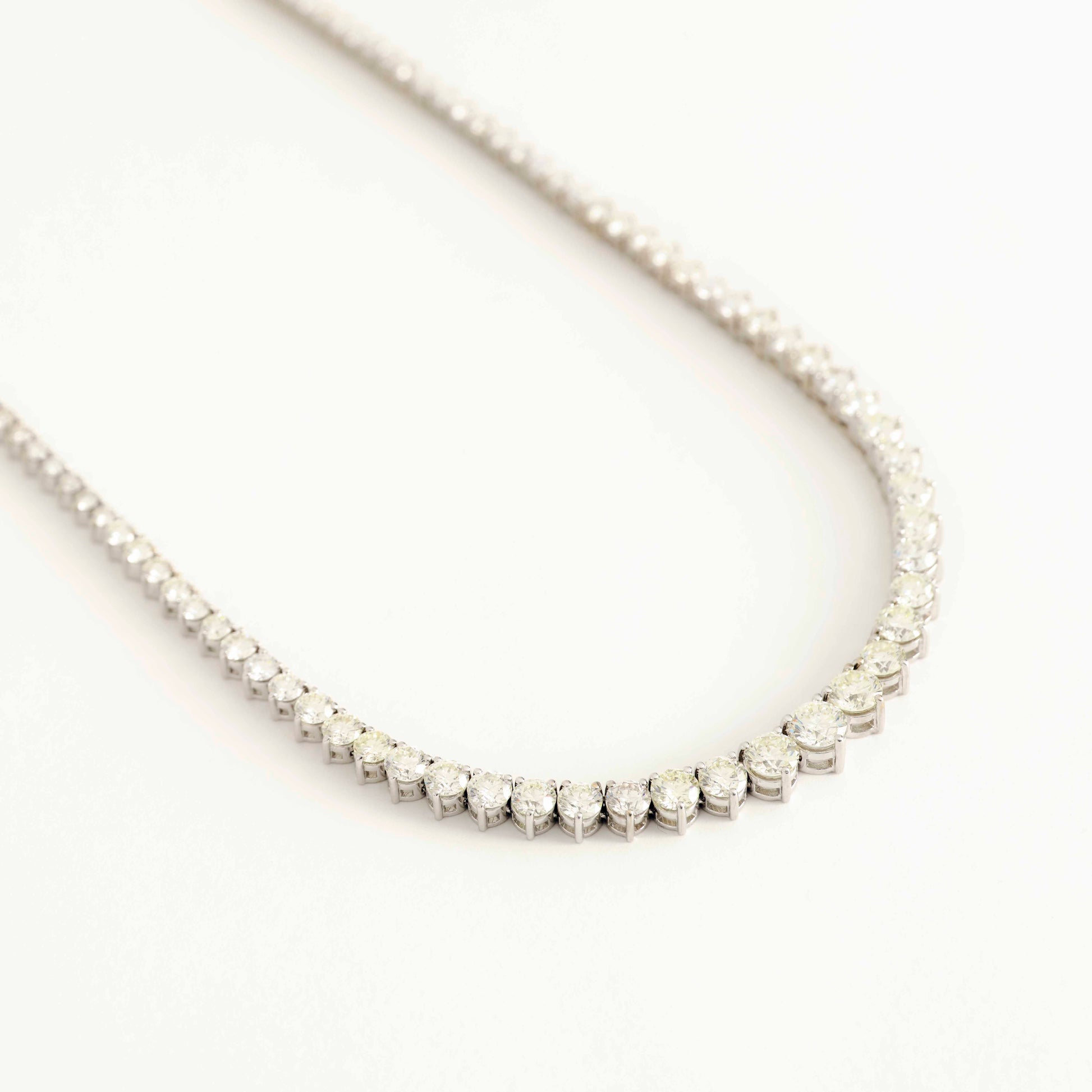 Image 1: Graduated Diamond Necklace 13.11 ctw