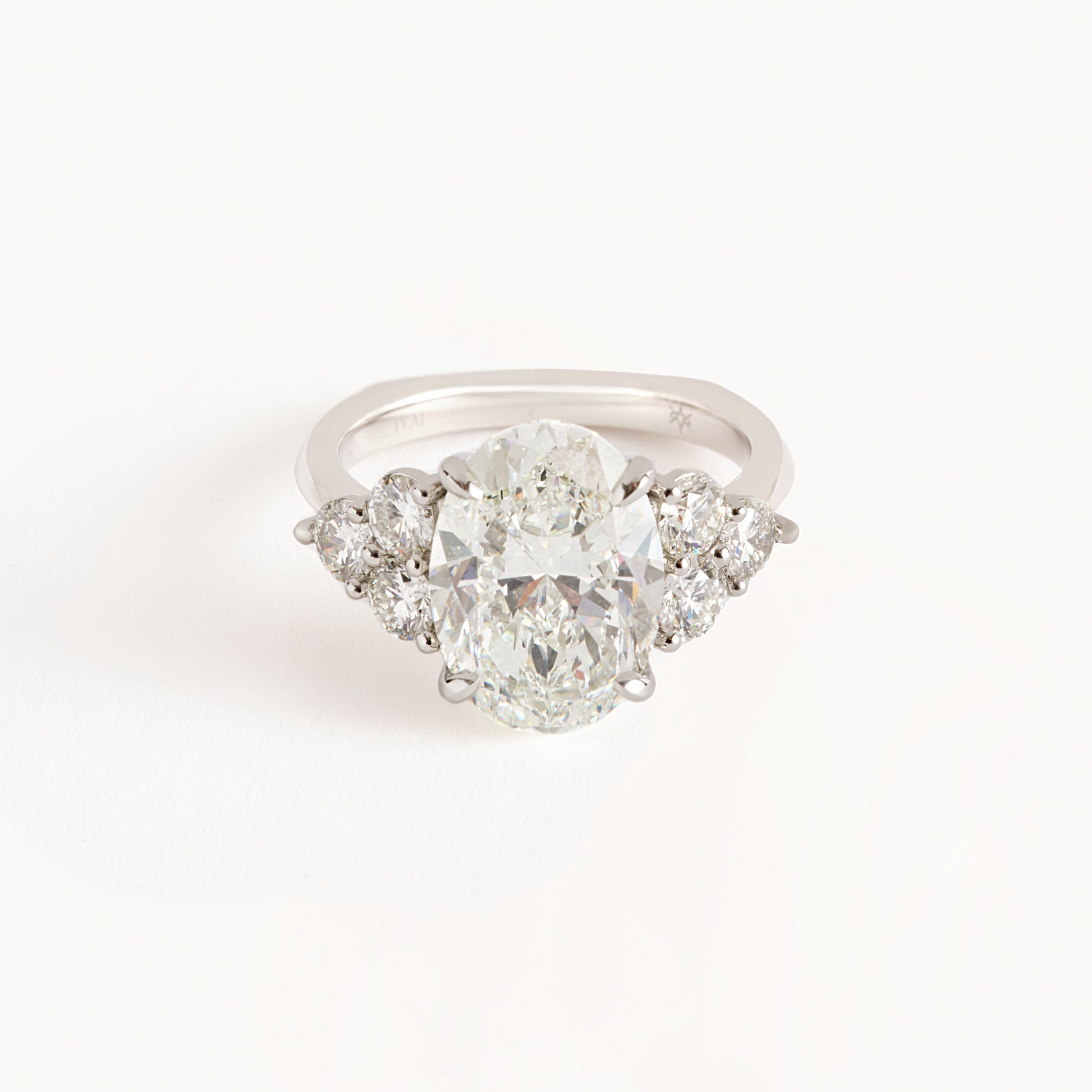 Image 1: ESV 5.37 Carat Oval Diamond Ring
