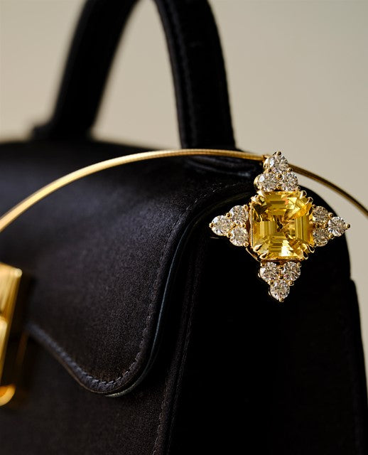 Image 8: 18K Yellow Sapphire and Diamond Brooch