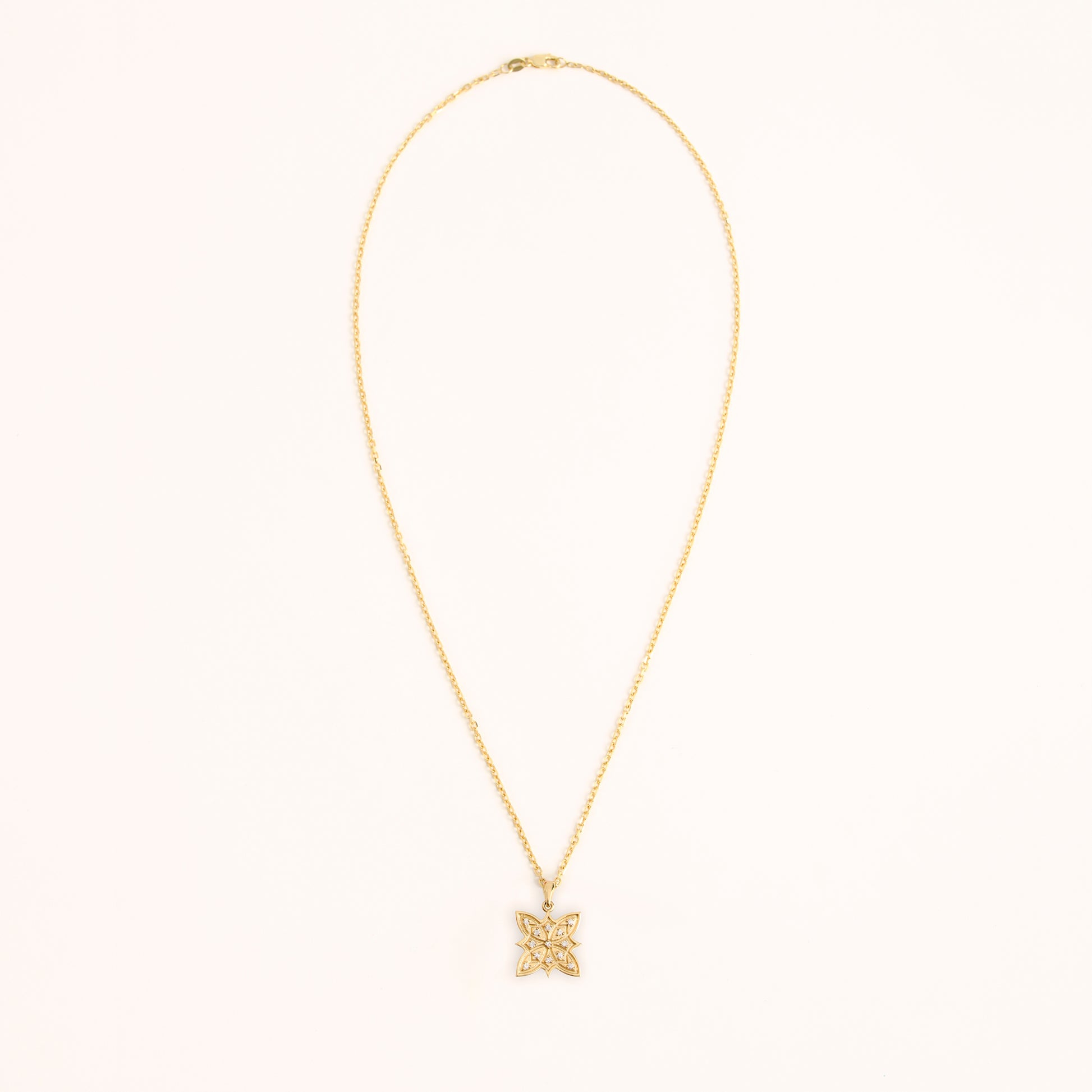 Image 1: Oak Sitting pave star pendant